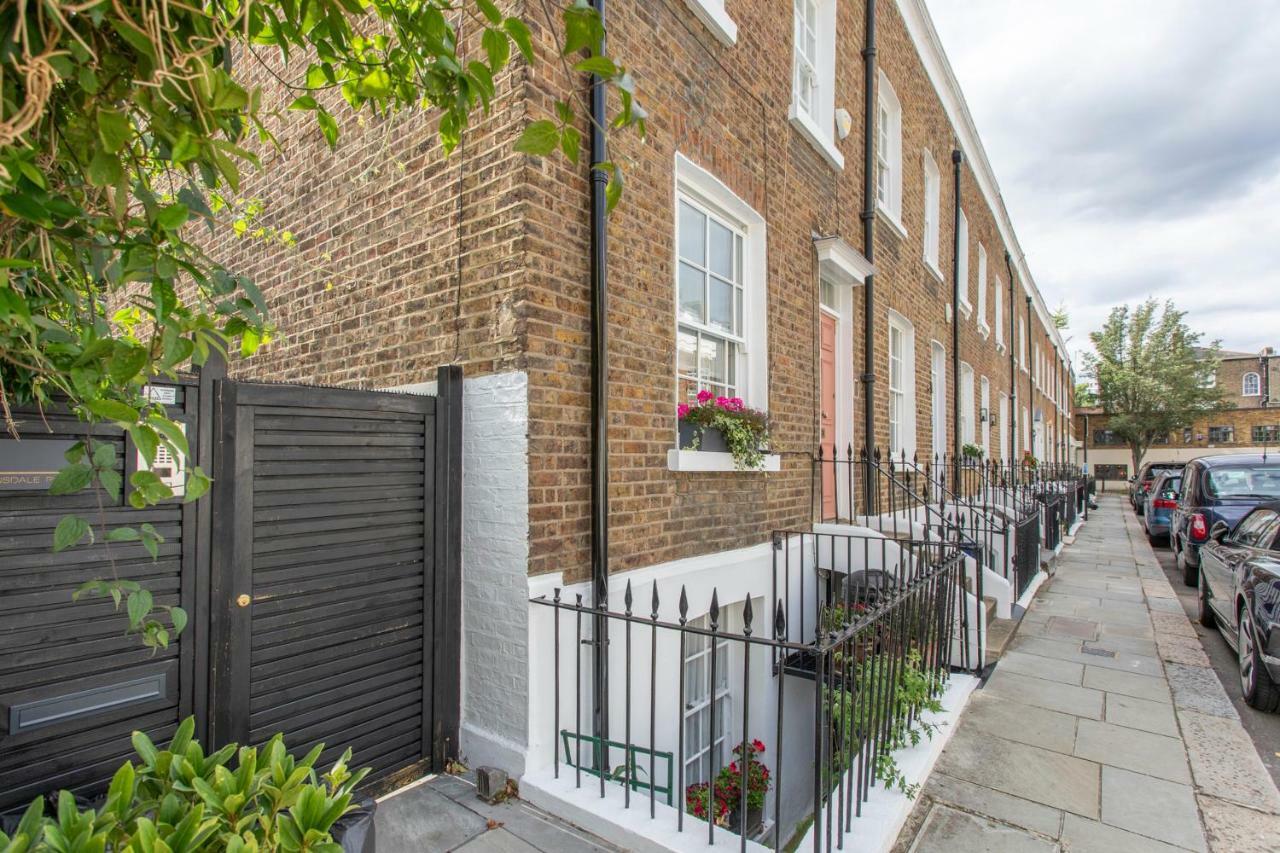 Stunning Gated Home London Kültér fotó